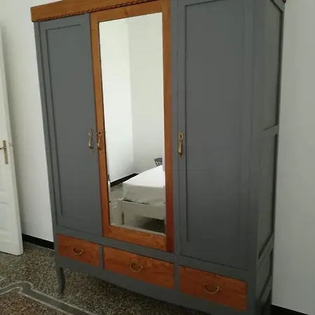 La Casa Di Via Defferrari شقة