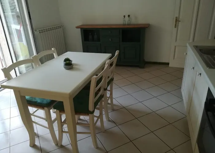 La Casa Di Via Defferrari Noli